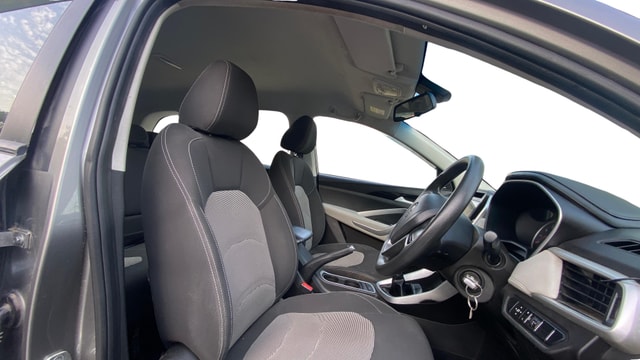 View MG Hector Plus Image 27 Used MG Hector Plus Image 27