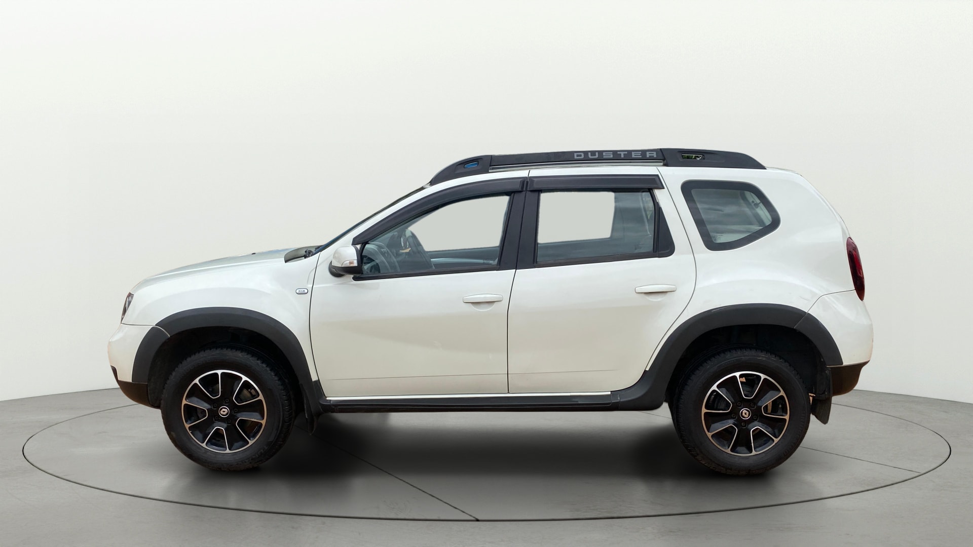 View 2019 Renault Duster 85 PS RXS 4X2 MT Image 26 Used 2019 Renault Duster 85 PS RXS 4X2 MT Image 26