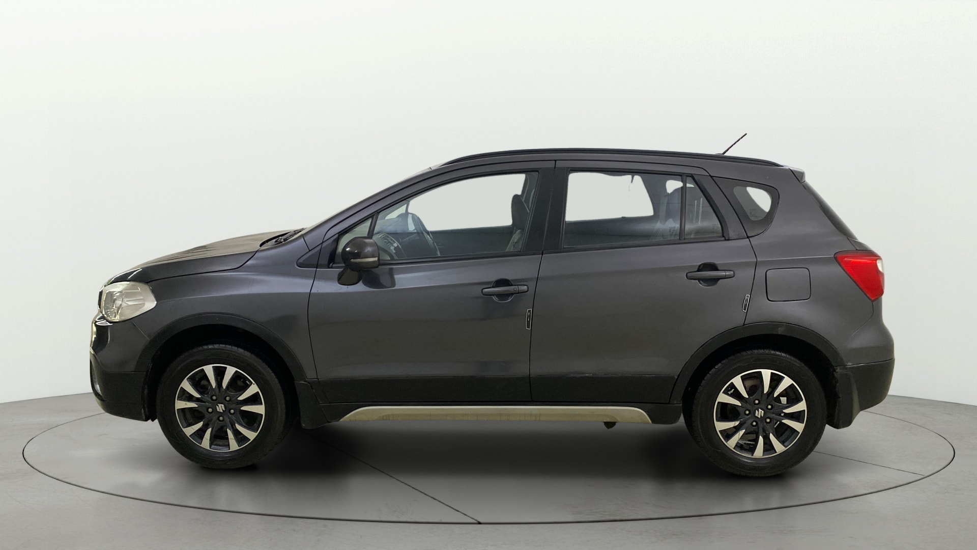 View 2020 Maruti Suzuki 1000 Base Variant Image 6 Used 2020 Maruti Suzuki 1000 Base Variant Image 6