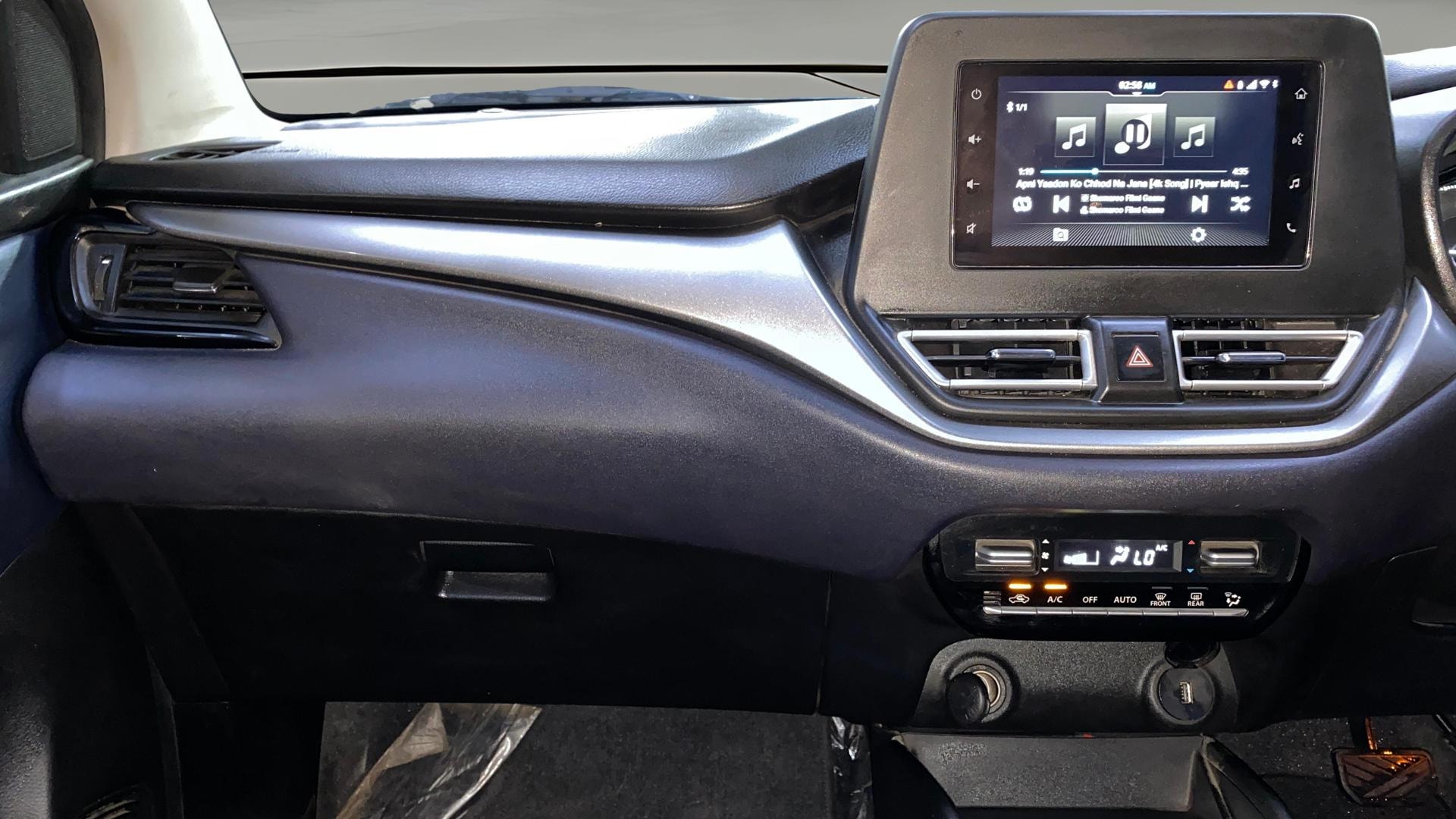 View 2022 Maruti Suzuki 1000 Base Variant Image 17 Used 2022 Maruti Suzuki 1000 Base Variant Image 17