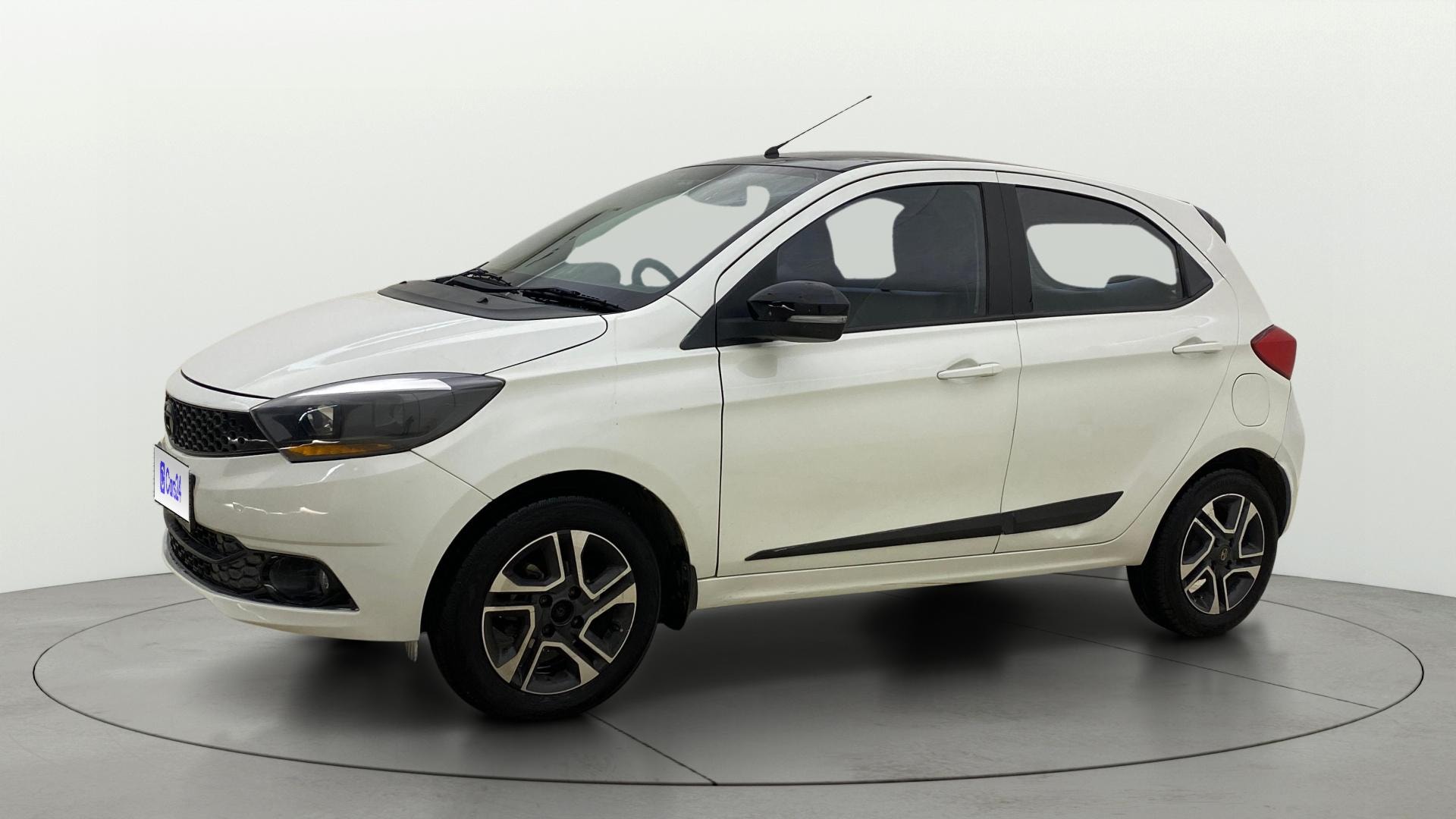 View 2019 Tata Tiago Revotorq XB Image 34 Used 2019 Tata Tiago Revotorq XB Image 34