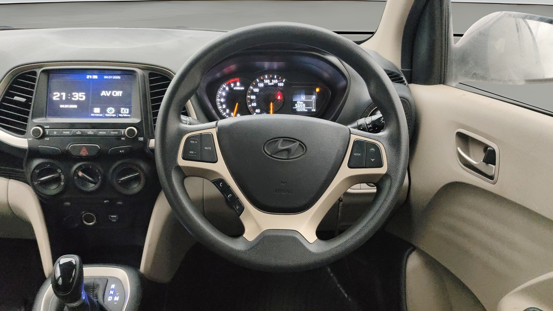 View 2022 Hyundai New Santro Sportz AMT Image 20 Used 2022 Hyundai New Santro Sportz AMT Image 20