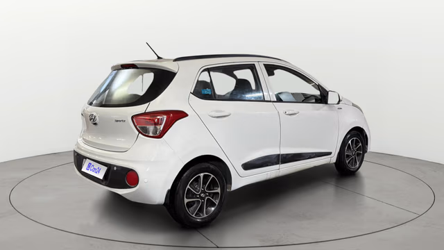 View Hyundai Grand i10 Image 42 Used Hyundai Grand i10 Image 42