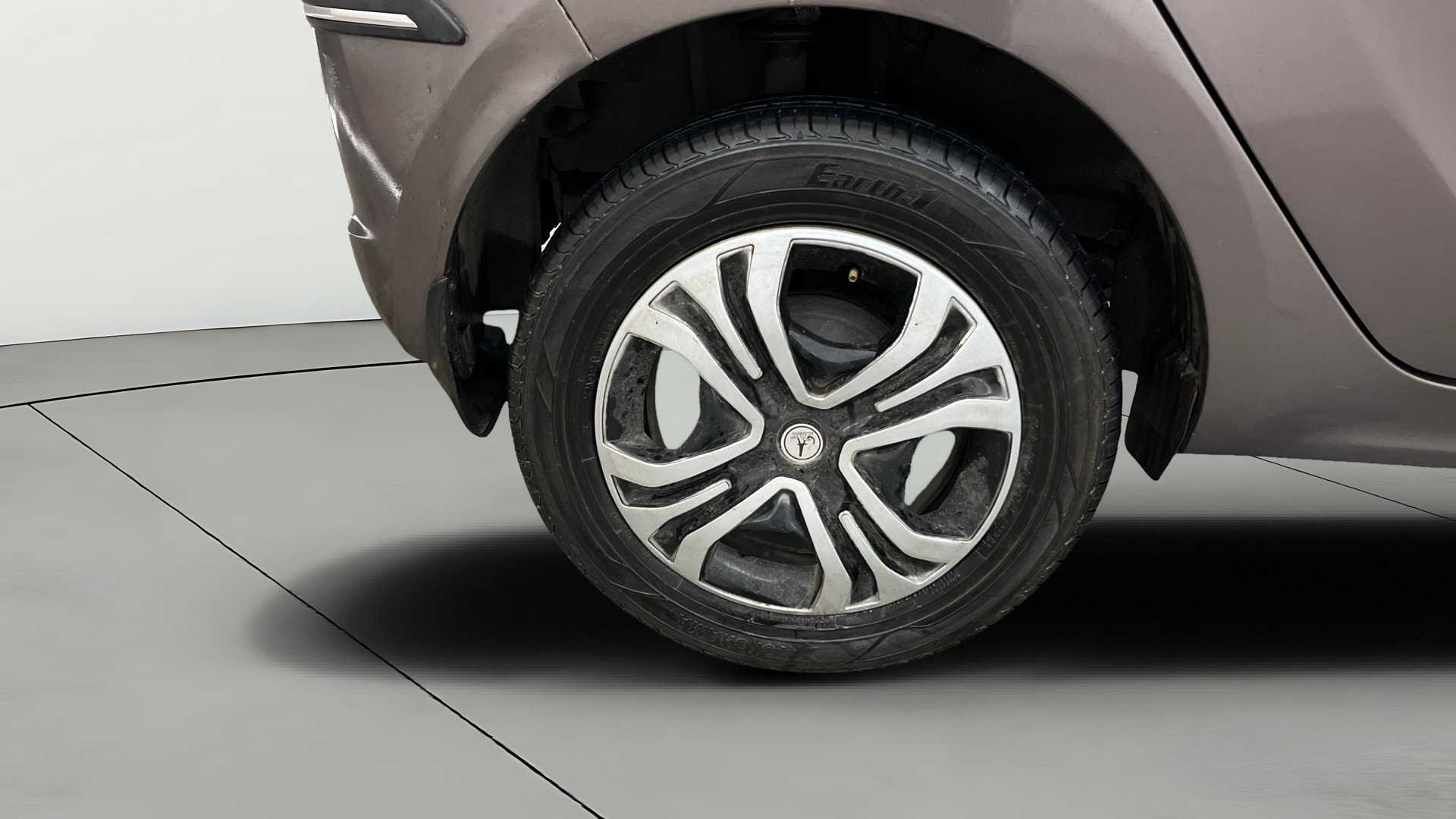 View 2019 Tata Tiago Revotorq XB Image 24 Used 2019 Tata Tiago Revotorq XB Image 24