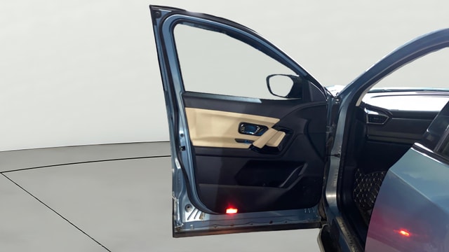 View Tata Safari Image 40 Used Tata Safari Image 40