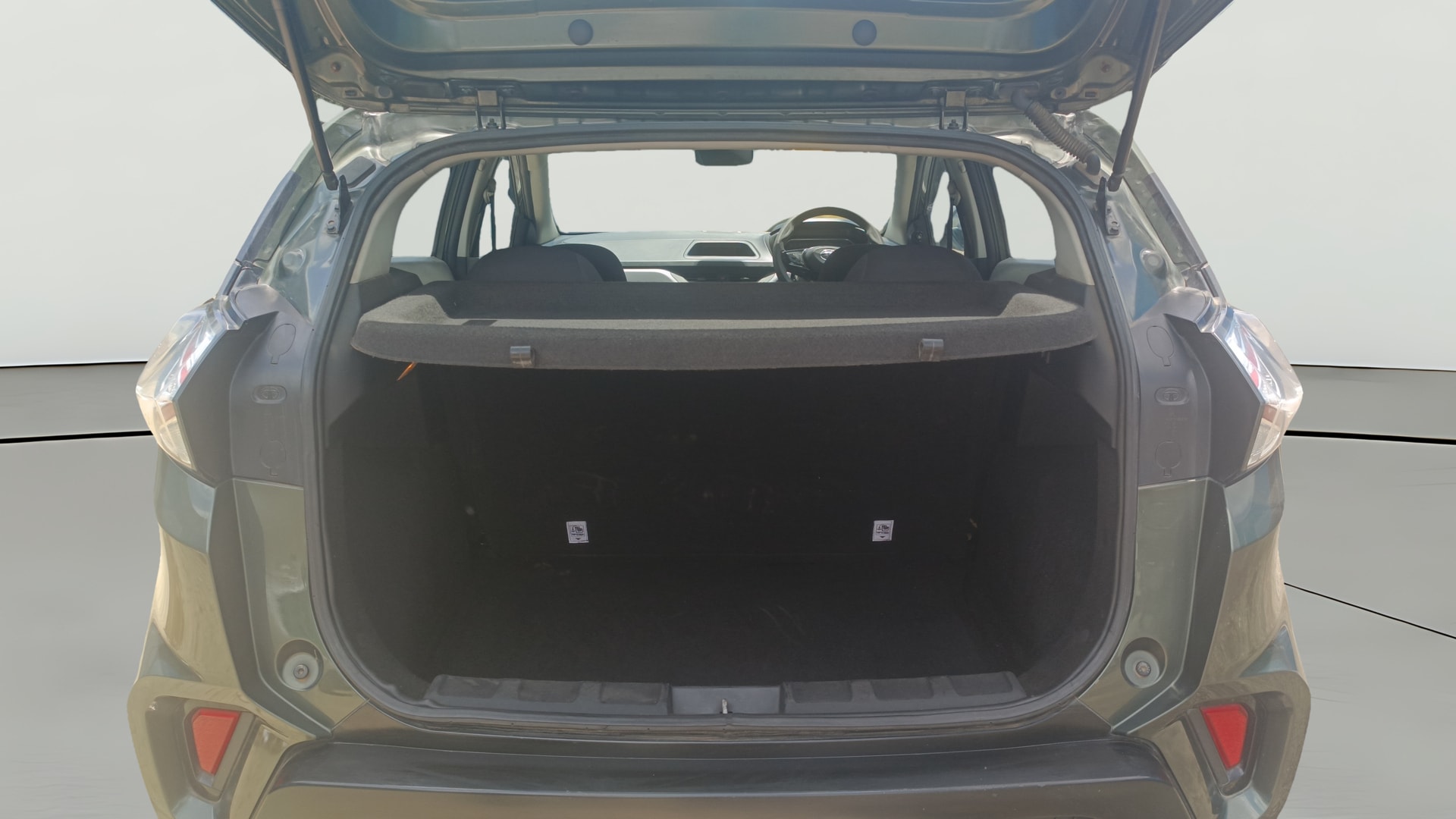 View 2021 Tata Nexon Revotron XE Image 37 Used 2021 Tata Nexon Revotron XE Image 37