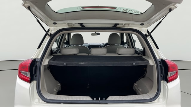 View Mahindra XUV300 Image 37 Used Mahindra XUV300 Image 37