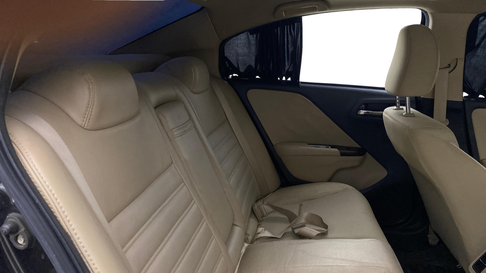 View 2020 Honda City ZX MT Diesel Anniversary Edition Image 31 Used 2020 Honda City ZX MT Diesel Anniversary Edition Image 31