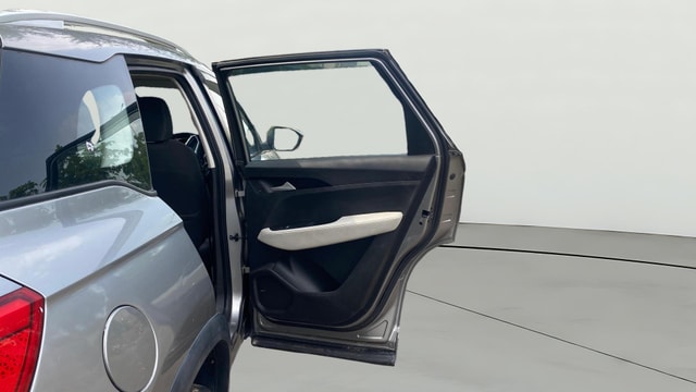 View MG Hector Plus Image 7 Used MG Hector Plus Image 7