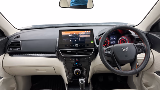 View Mahindra XUV 3XO Image 16 Used Mahindra XUV 3XO Image 16