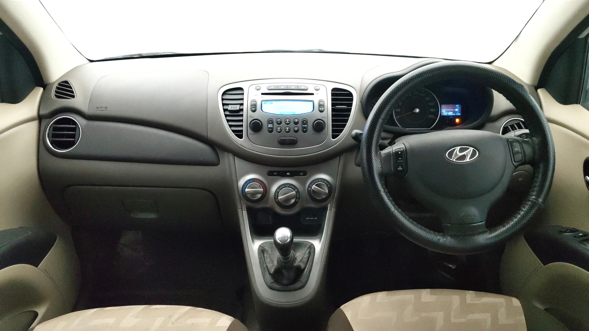 View 2013 Hyundai i10 1.2 Asta MT Image 15 Used 2013 Hyundai i10 1.2 Asta MT Image 15