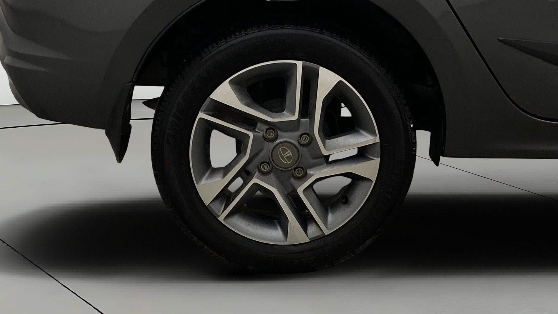 View 2023 Tata Tigor XE Diesel Image 24 Used 2023 Tata Tigor XE Diesel Image 24