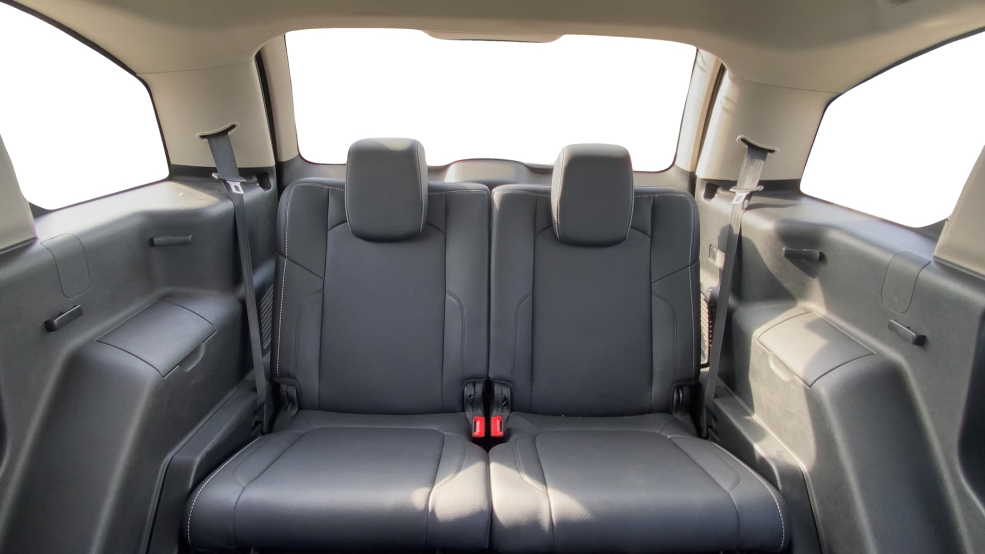 View 2018 Tata Hexa XTA 4X2 Image 10 Used 2018 Tata Hexa XTA 4X2 Image 10