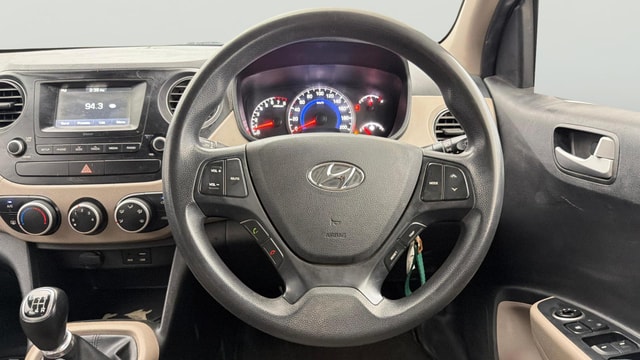 View Hyundai Grand i10 Image 20 Used Hyundai Grand i10 Image 20