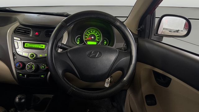 View Hyundai EON Image 12 Used Hyundai EON Image 12