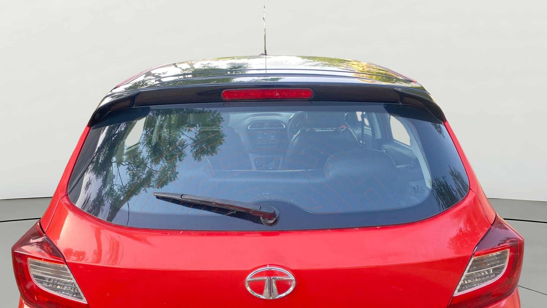 View 2021 Tata Tiago Revotorq XB Image 5 Used 2021 Tata Tiago Revotorq XB Image 5