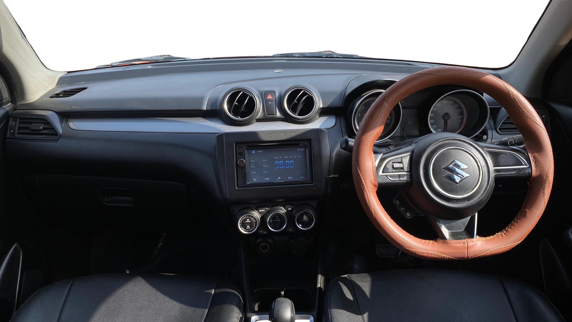 View 2018 Maruti Suzuki 1000 Base Variant Image 15 Used 2018 Maruti Suzuki 1000 Base Variant Image 15