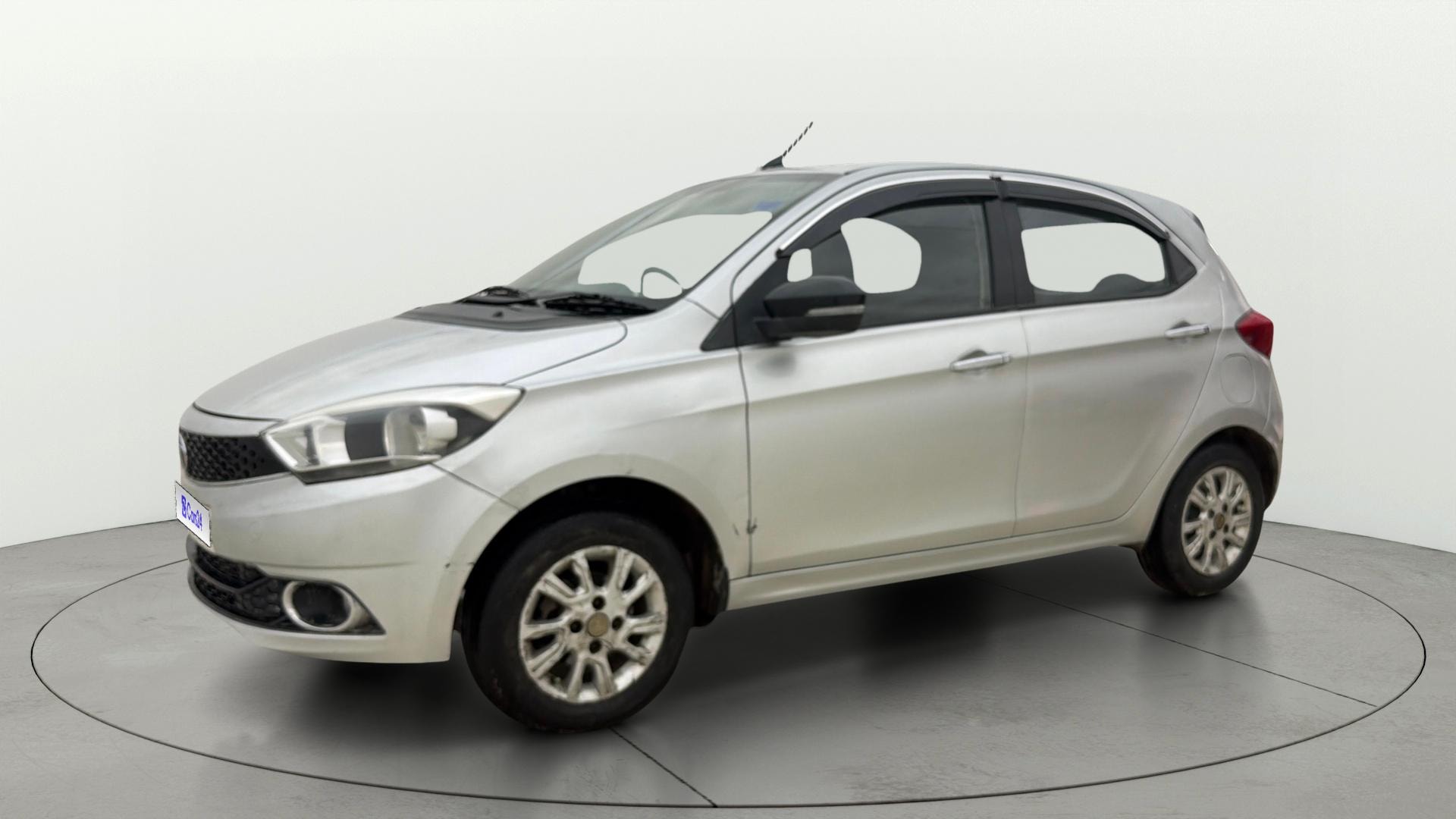 View 2016 Tata Tiago Revotorq XB Image 34 Used 2016 Tata Tiago Revotorq XB Image 34