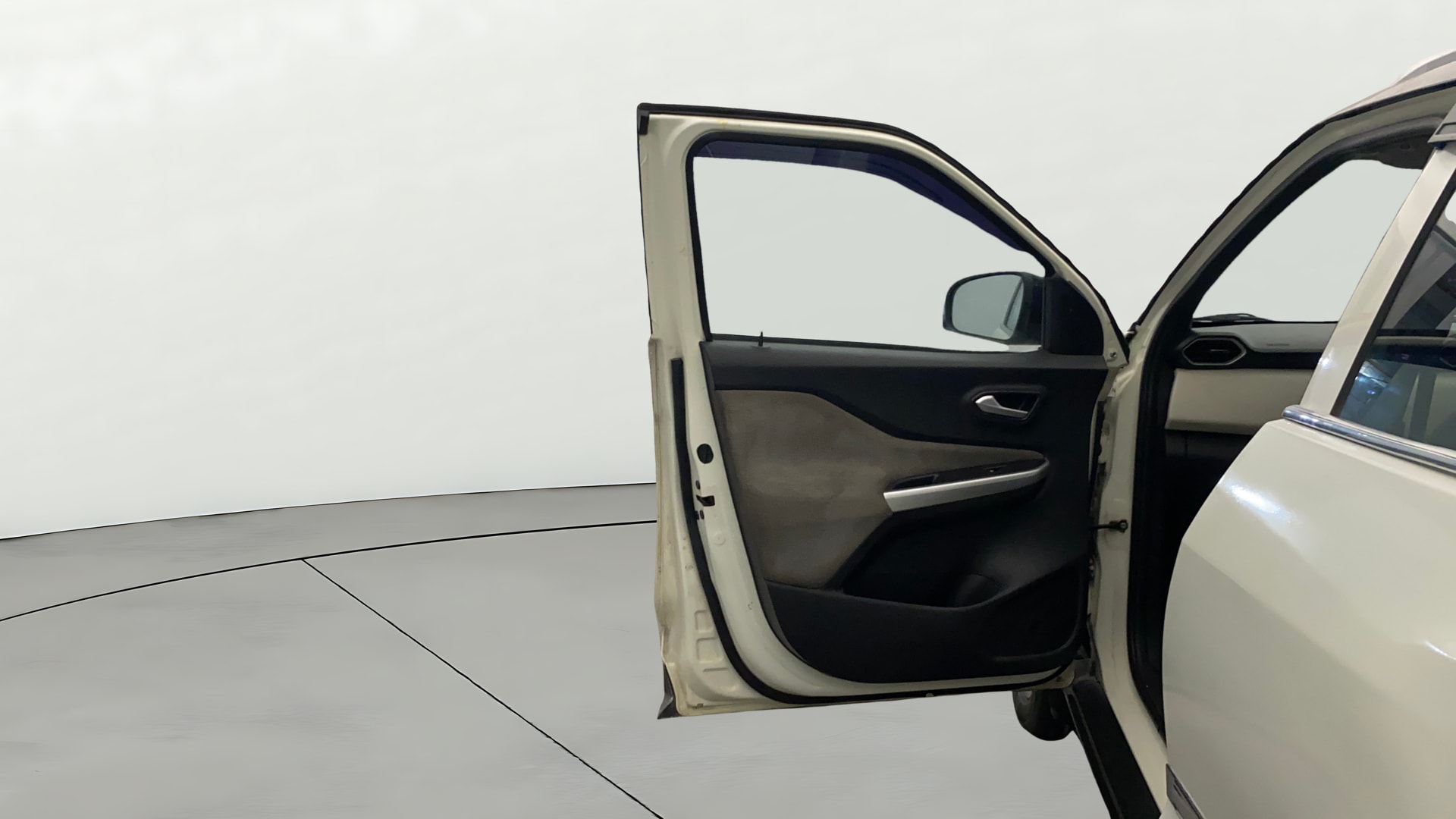 View 2021 Nissan Magnite XV Image 40 Used 2021 Nissan Magnite XV Image 40