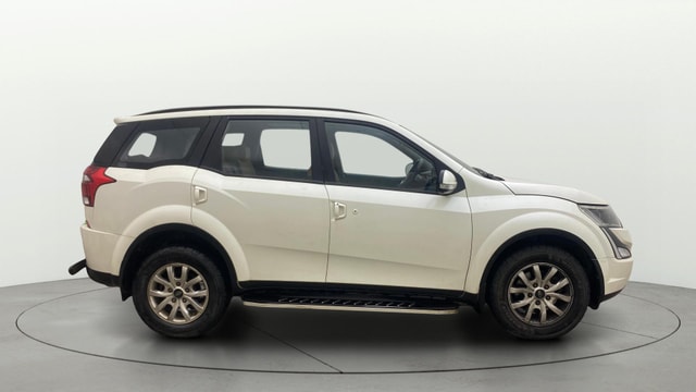 View Mahindra XUV500 Image 29 Used Mahindra XUV500 Image 29