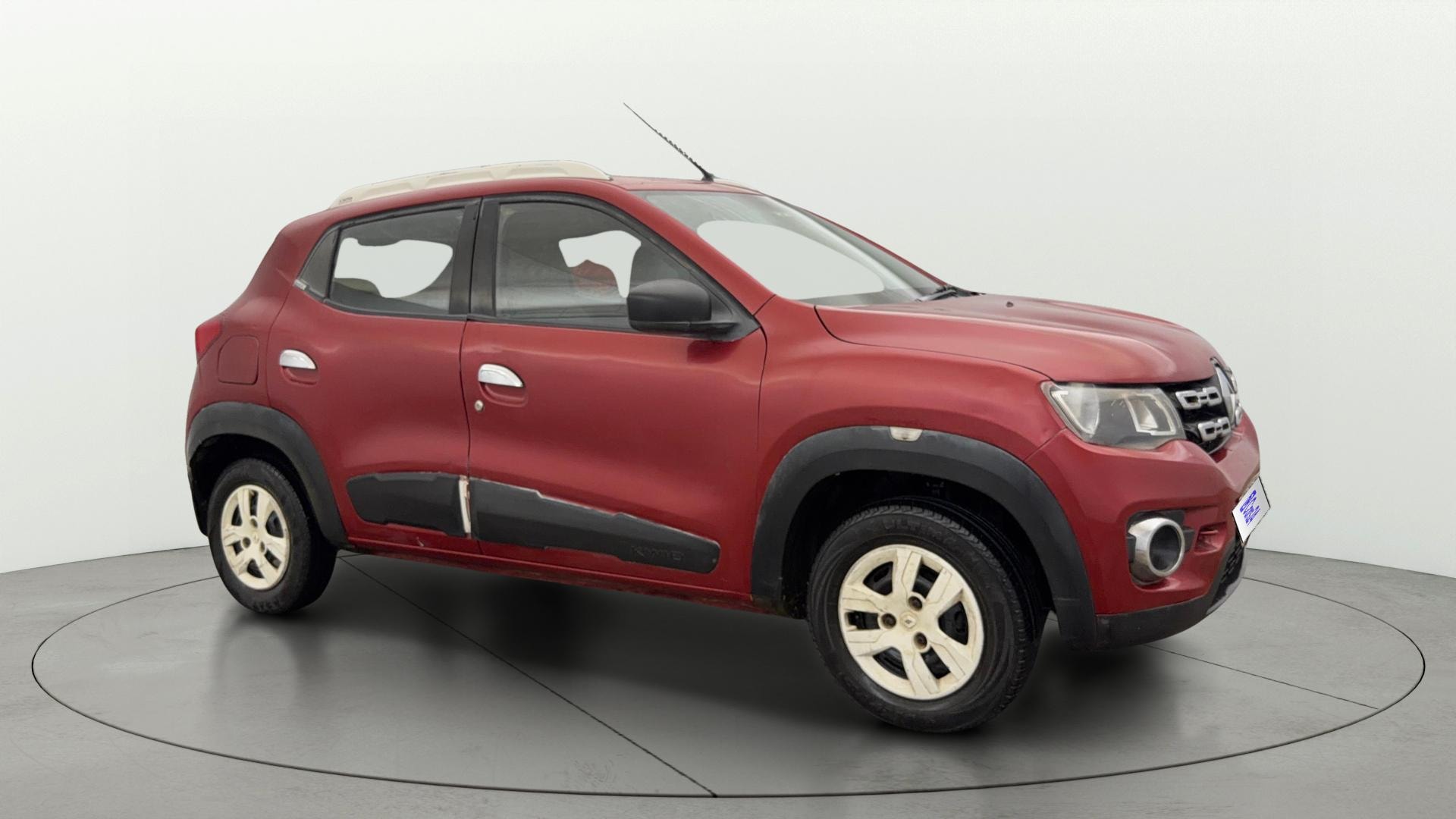 View 2016 Renault Kwid 1.0 Marvel Iron Man Edition AMT Image 21 Used 2016 Renault Kwid 1.0 Marvel Iron Man Edition AMT Image 21