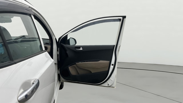 View Hyundai Grand i10 Image 44 Used Hyundai Grand i10 Image 44