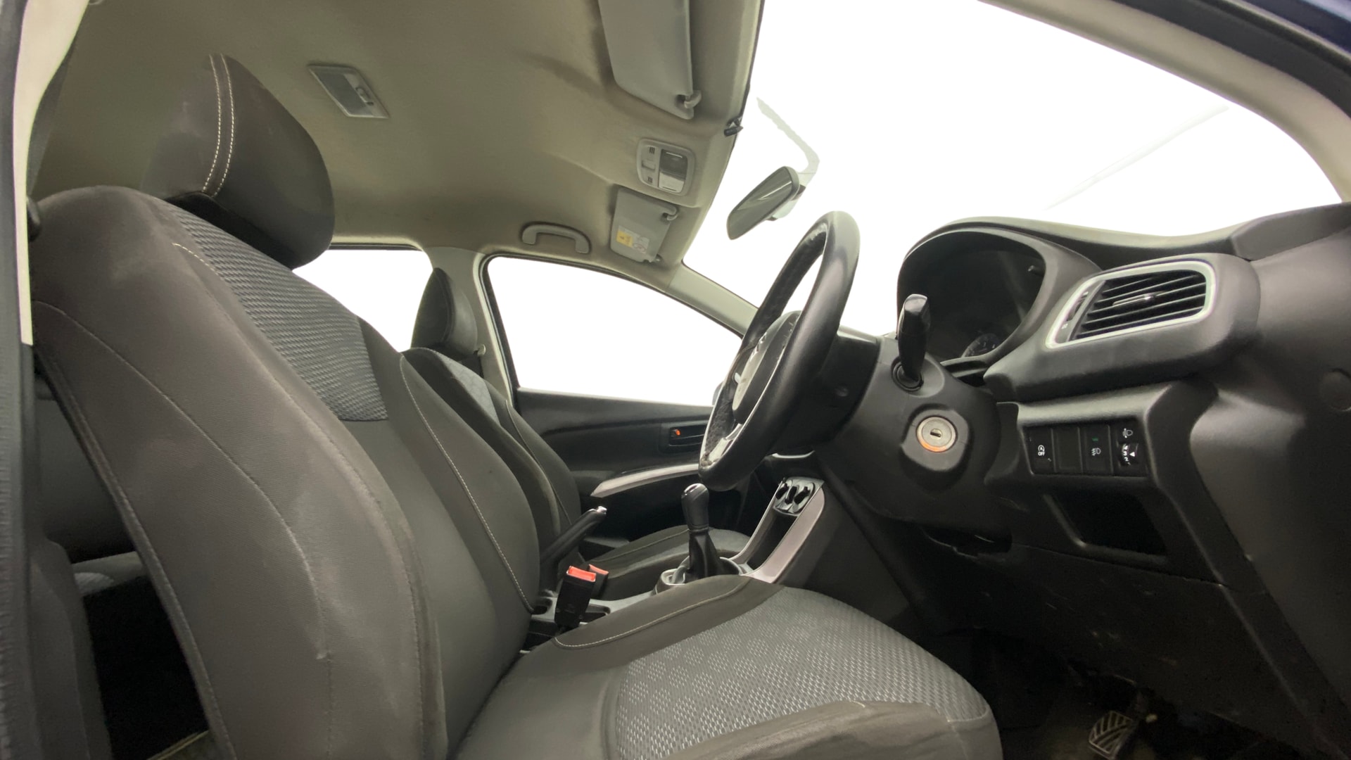 View 2019 Maruti Suzuki 1000 Base Variant Image 25 Used 2019 Maruti Suzuki 1000 Base Variant Image 25