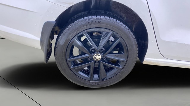 View Skoda Rapid Image 24 Used Skoda Rapid Image 24