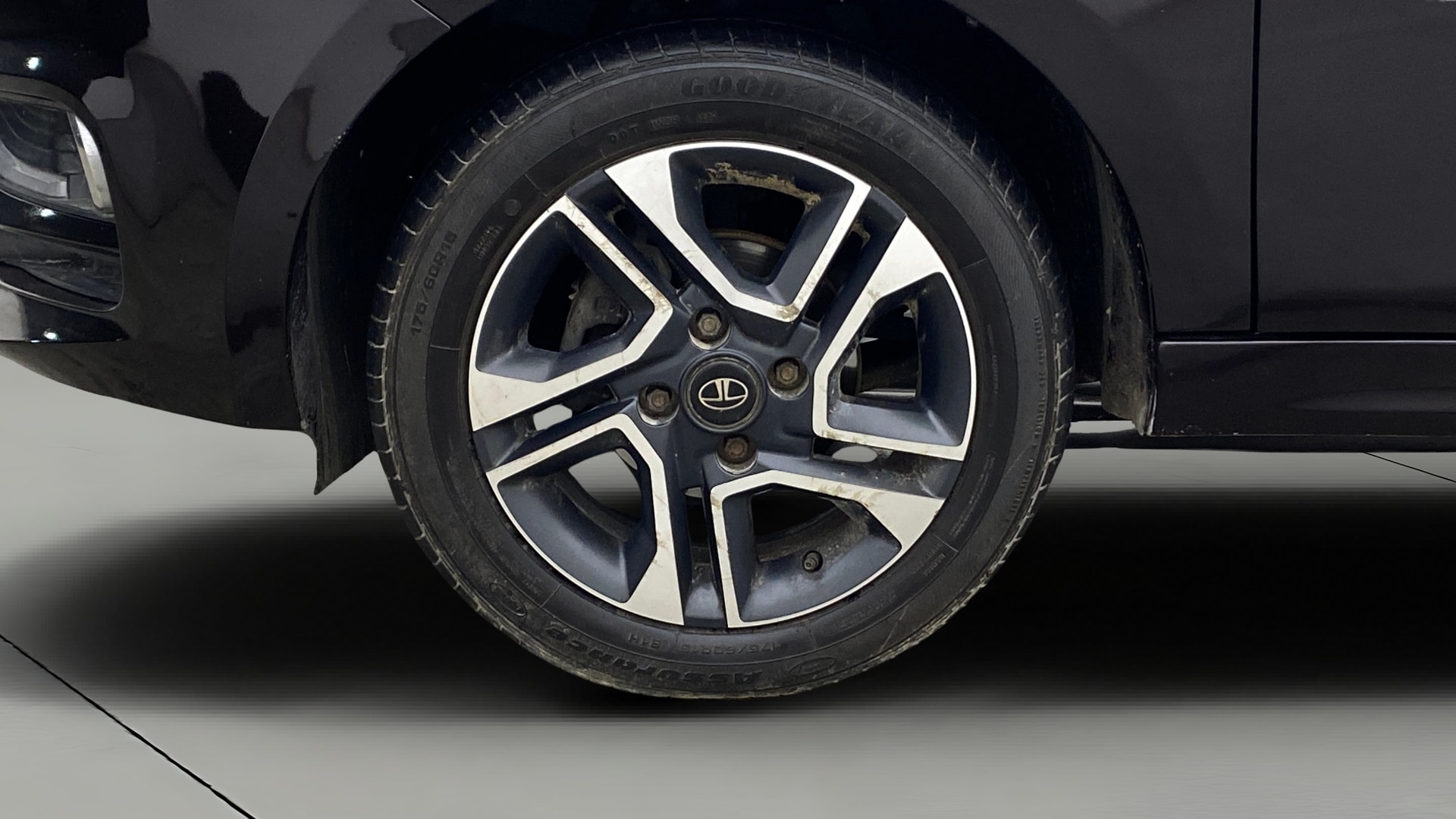 View 2023 Tata Tiago Revotorq XB Image 28 Used 2023 Tata Tiago Revotorq XB Image 28