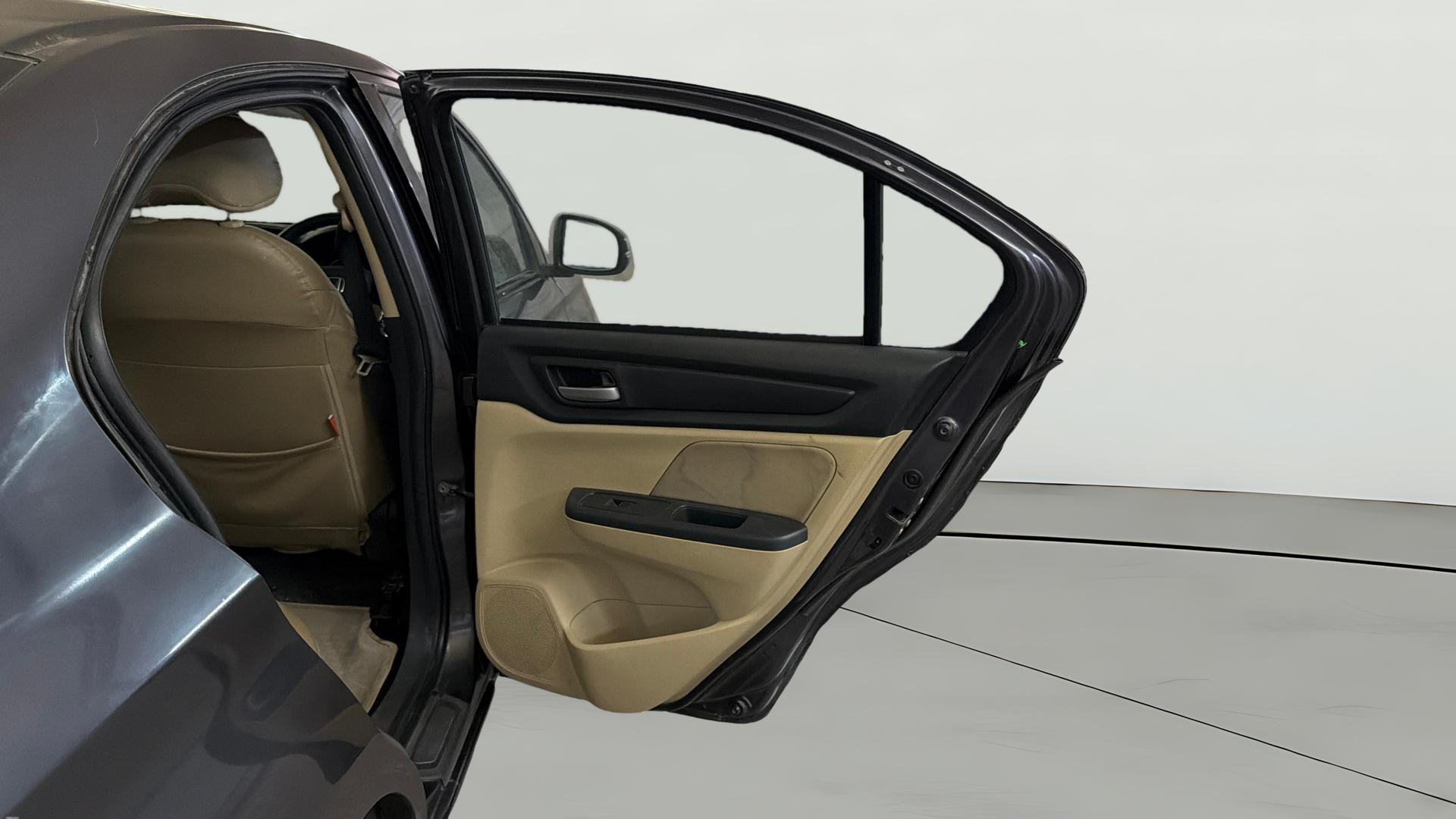 View 2019 Honda Amaze E MT Petrol BS IV Image 7 Used 2019 Honda Amaze E MT Petrol BS IV Image 7