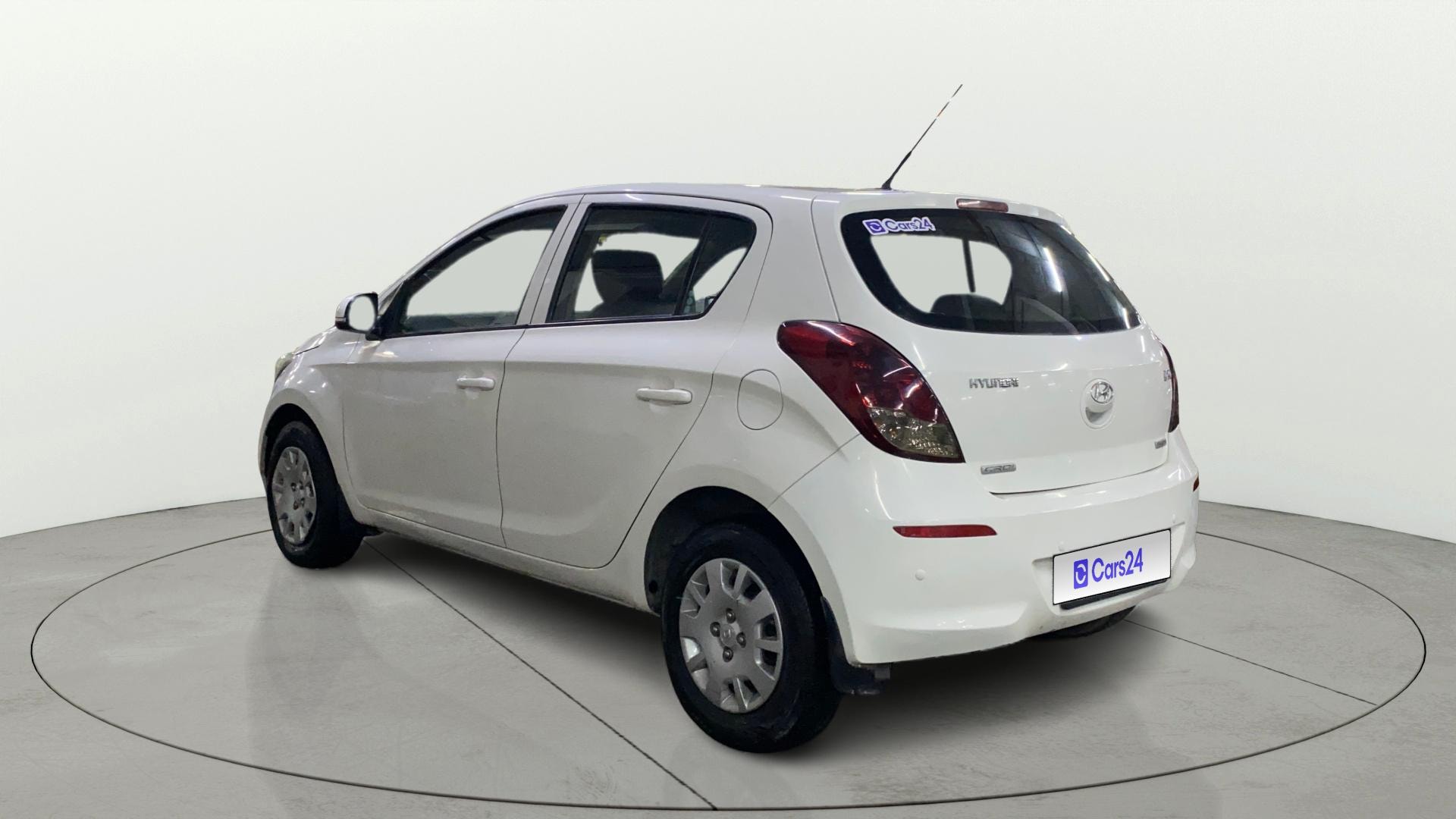 View 2014 Hyundai Elite i20 Magna 1.4 CRDI Image 2 Used 2014 Hyundai Elite i20 Magna 1.4 CRDI Image 2