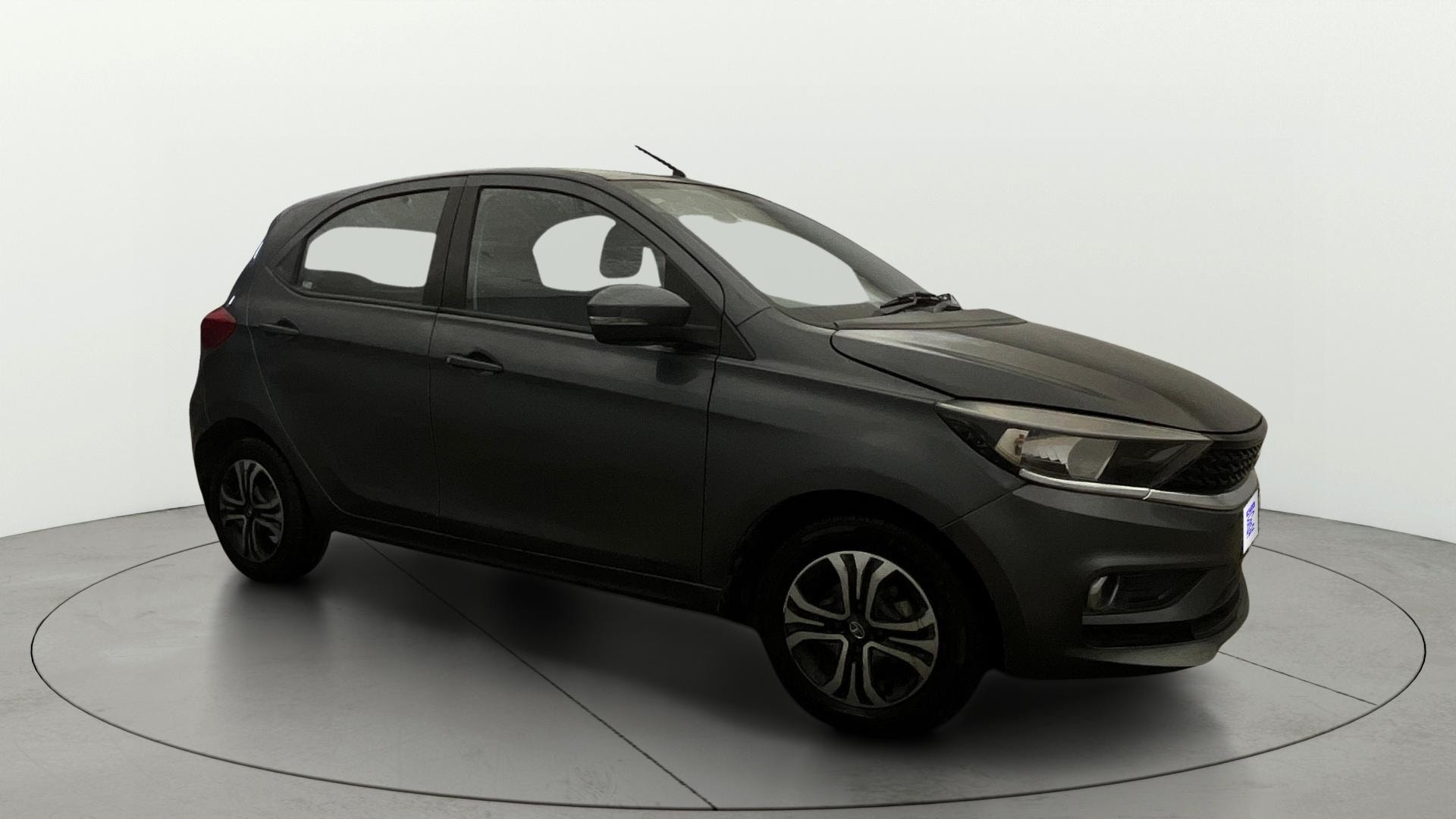 View 2020 Tata Tiago Revotorq XB Image 21 Used 2020 Tata Tiago Revotorq XB Image 21