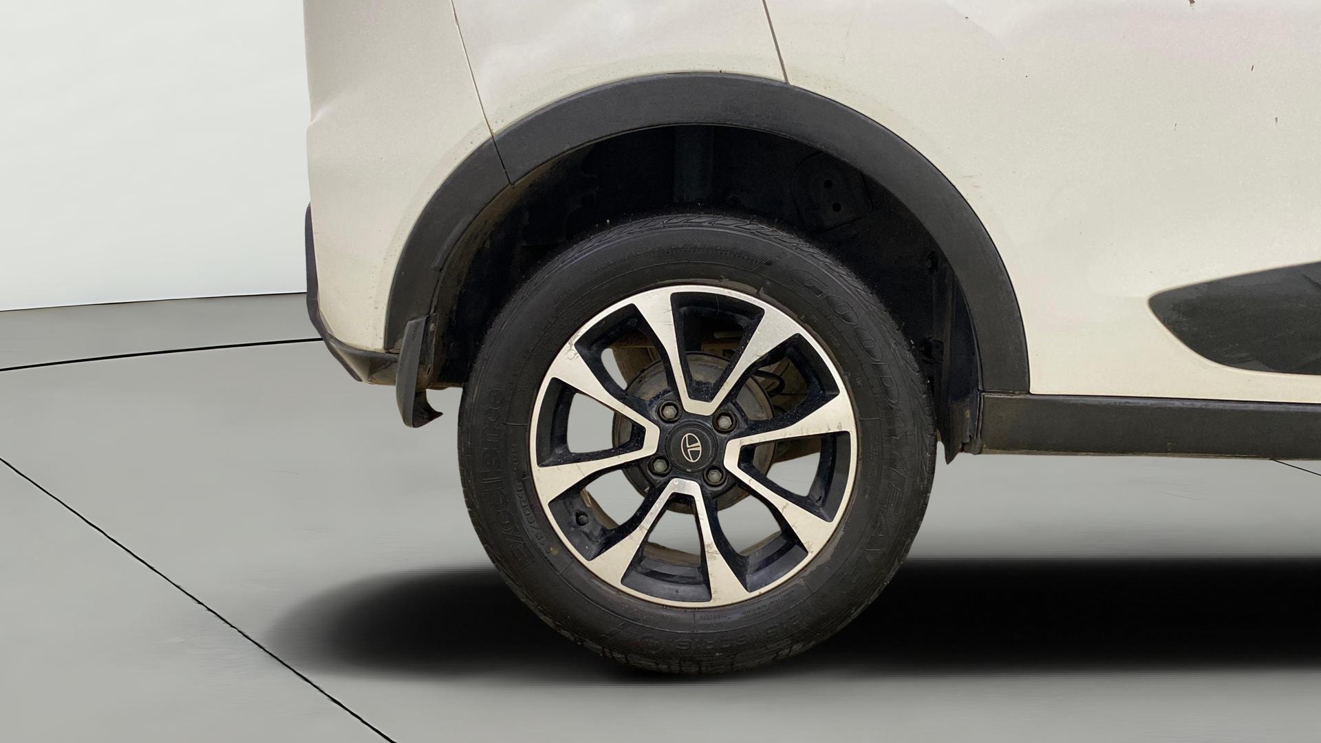 View 2021 Tata Nexon Revotron XE Image 24 Used 2021 Tata Nexon Revotron XE Image 24