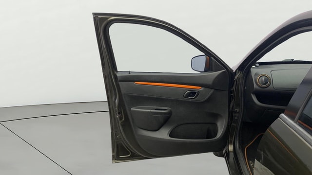 View Renault Kwid Image 30 Used Renault Kwid Image 30