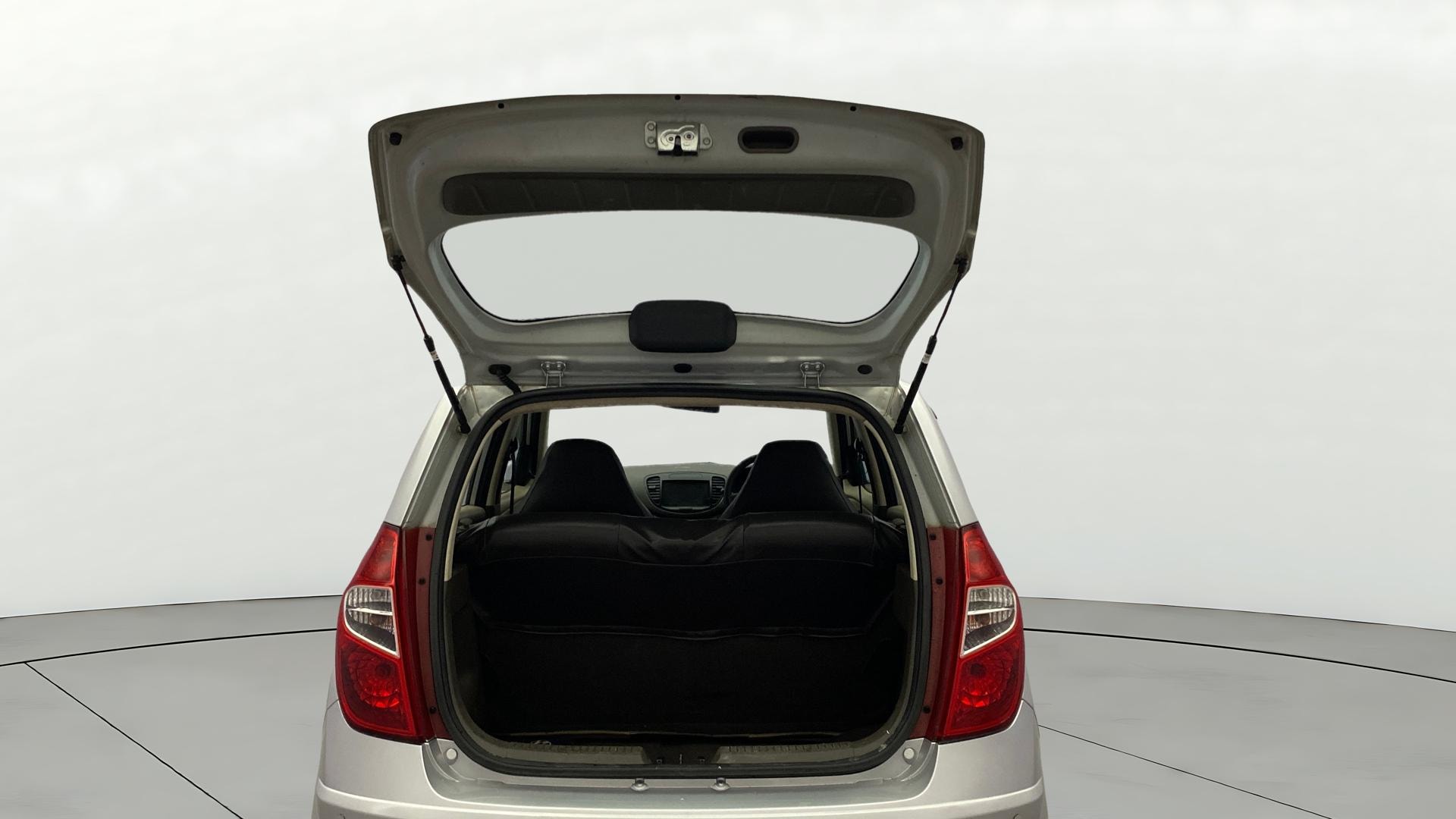 View 2013 Hyundai i10 1.1 Era Image 29 Used 2013 Hyundai i10 1.1 Era Image 29