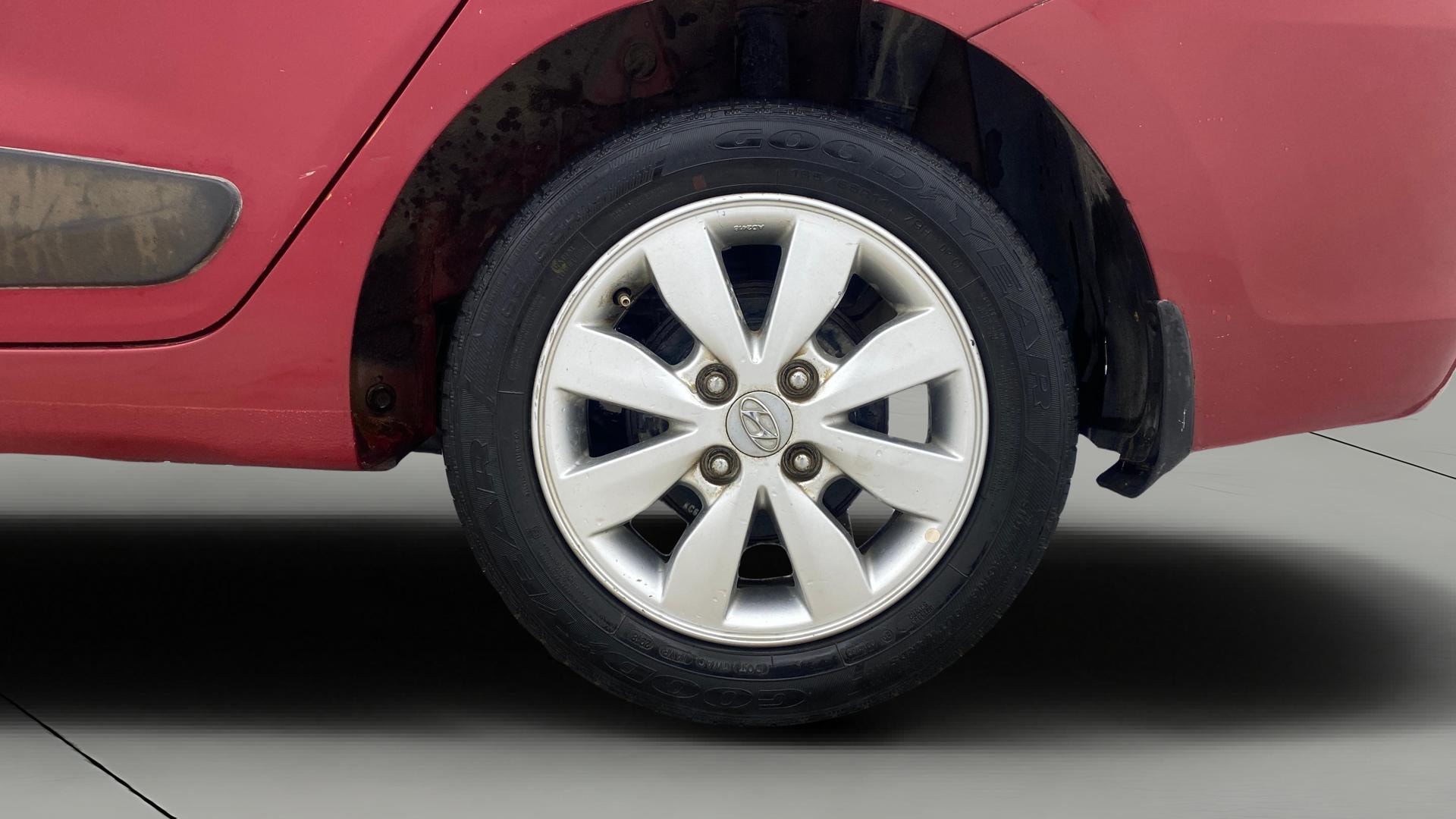 View 2015 Hyundai Xcent E Petrol Image 11 Used 2015 Hyundai Xcent E Petrol Image 11