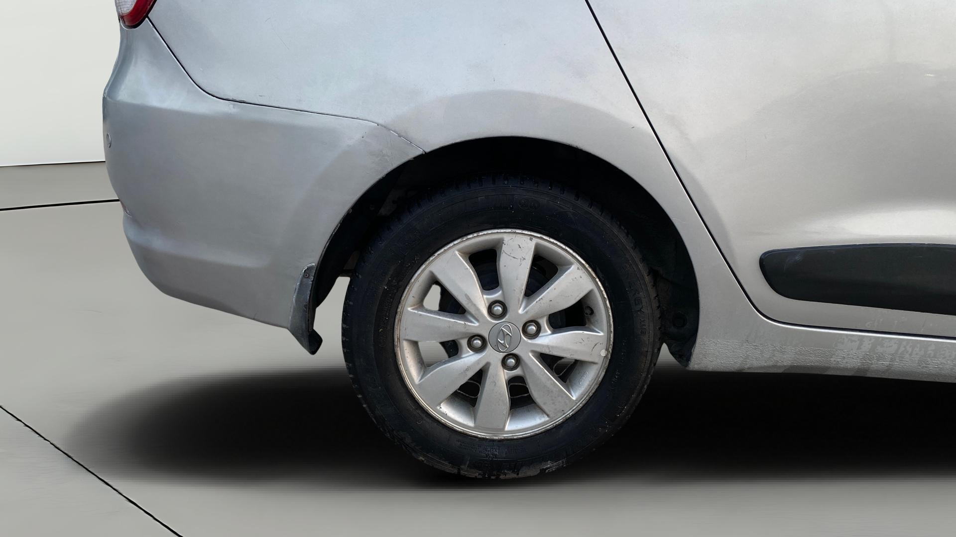 View 2014 Hyundai Xcent E Petrol Image 31 Used 2014 Hyundai Xcent E Petrol Image 31