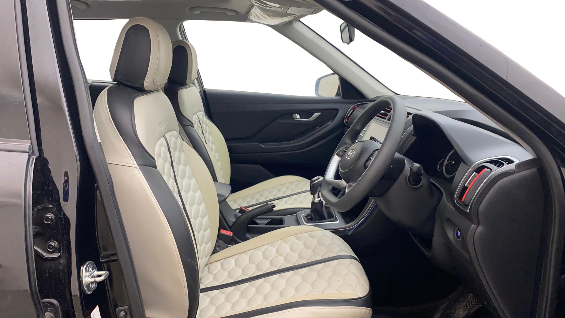 View 2023 Hyundai Creta 1.4 E Diesel Image 17 Used 2023 Hyundai Creta 1.4 E Diesel Image 17