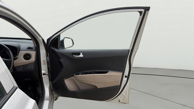View Hyundai Grand i10 Image 43 Used Hyundai Grand i10 Image 43