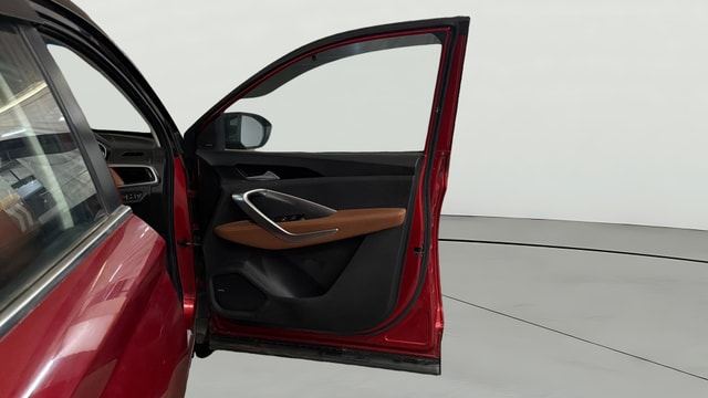 View MG Hector Plus Image 45 Used MG Hector Plus Image 45