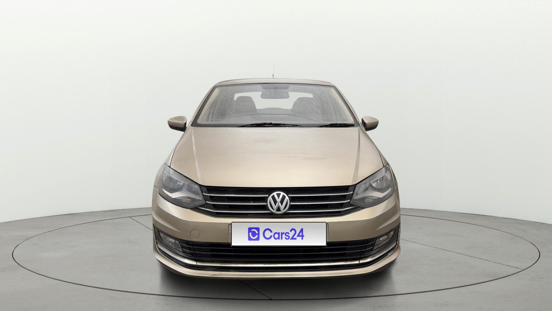 View 2015 Volkswagen Vento DSG Image 1 Used 2015 Volkswagen Vento DSG Image 1