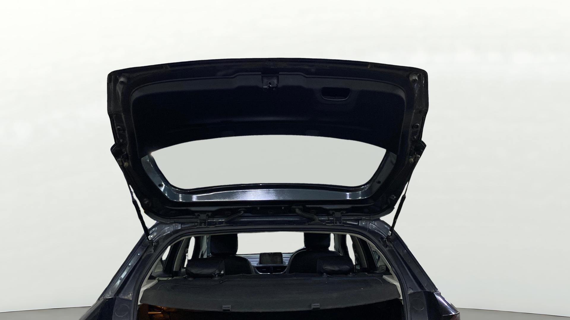 View 2021 Tata Altroz XZ Petrol Image 32 Used 2021 Tata Altroz XZ Petrol Image 32