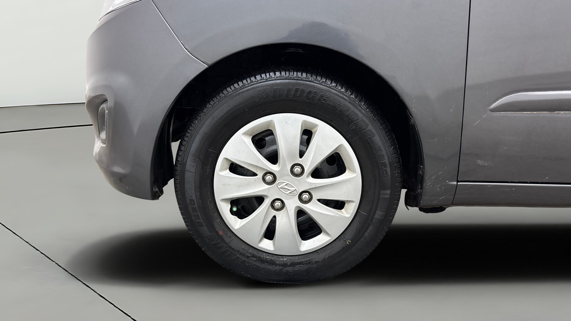 View 2013 Hyundai i10 1.2 Sportz MT Image 27 Used 2013 Hyundai i10 1.2 Sportz MT Image 27