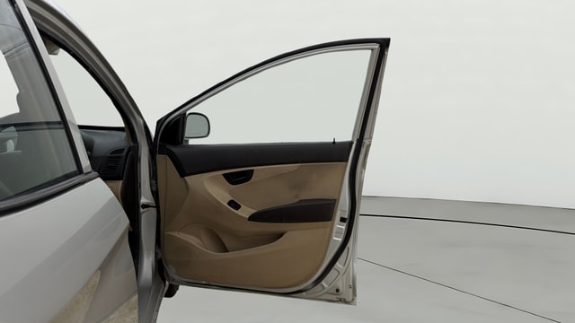 View Hyundai EON Image 43 Used Hyundai EON Image 43