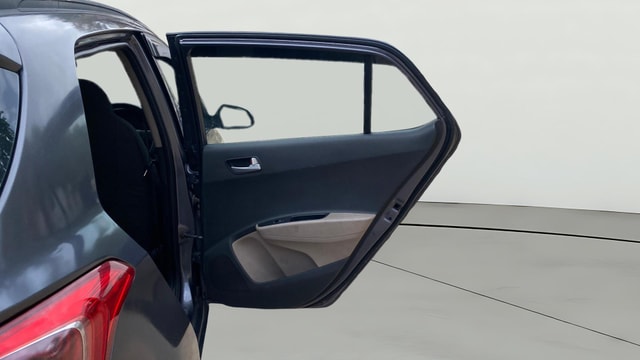 View Hyundai Grand i10 Image 7 Used Hyundai Grand i10 Image 7