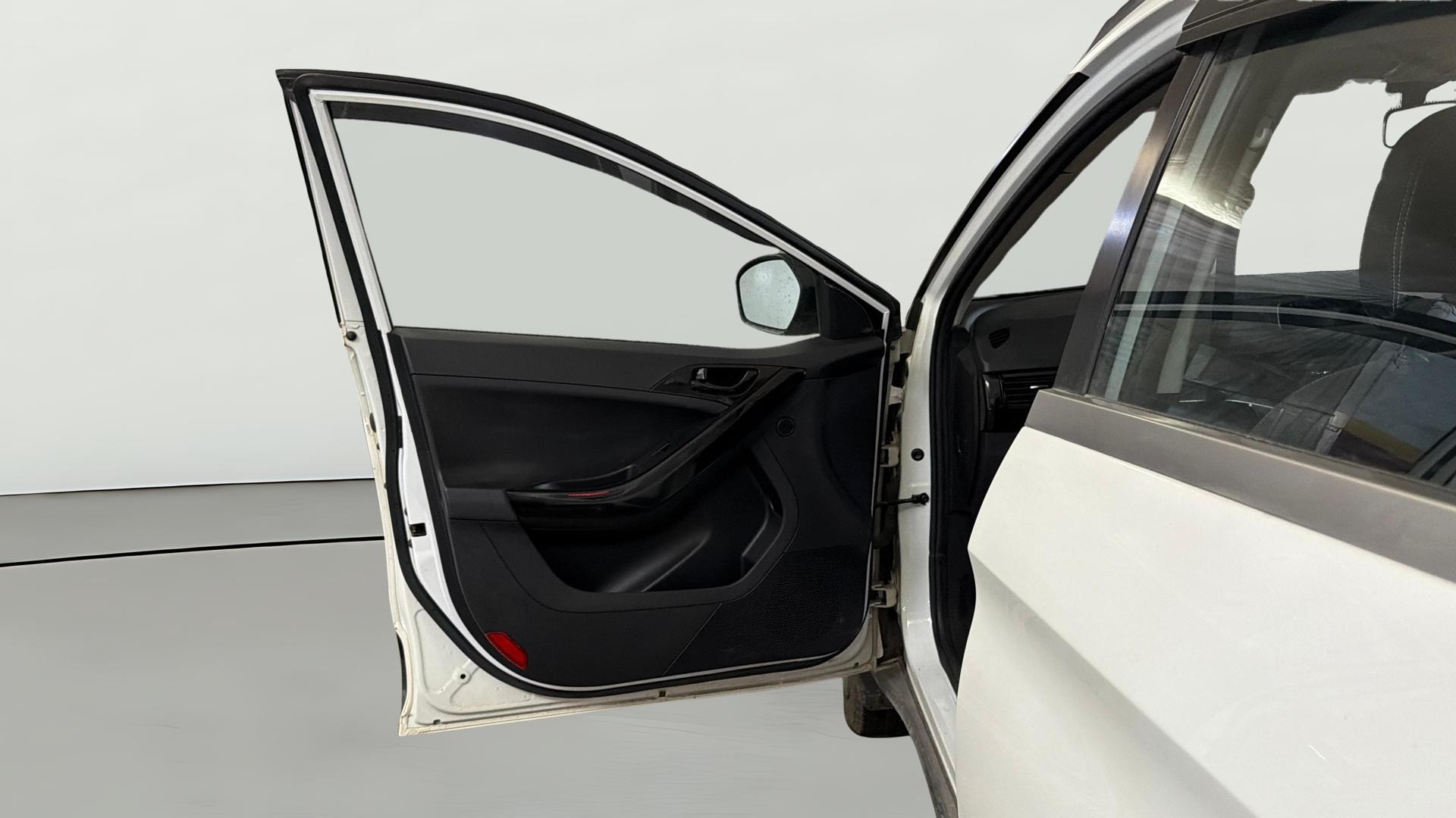 View 2022 Tata Nexon Revotron XM Image 30 Used 2022 Tata Nexon Revotron XM Image 30