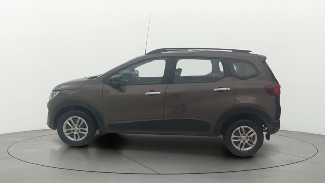 View Renault Triber Image 25 Used Renault Triber Image 25