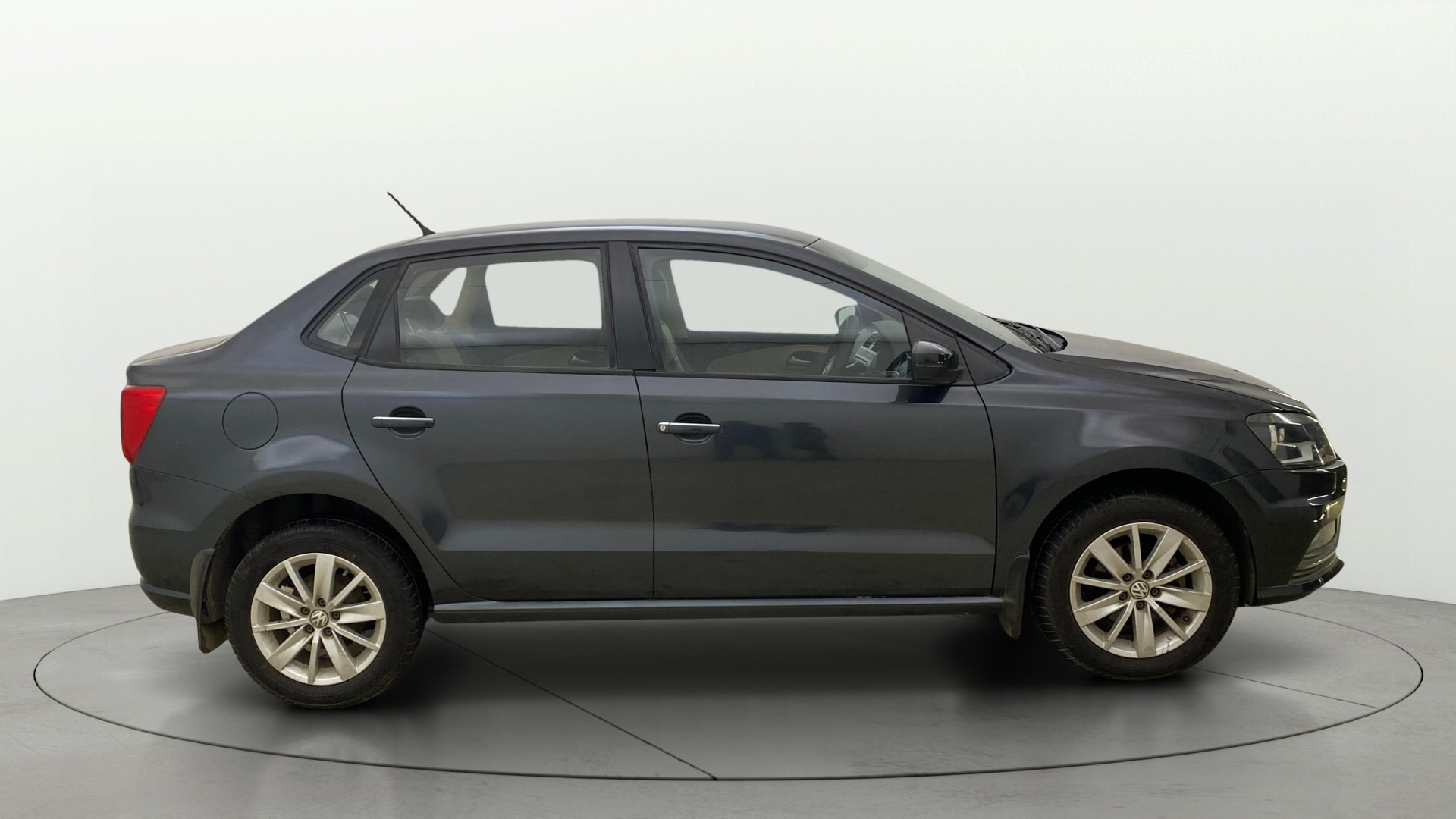 View 2016 Volkswagen Ameo 1.2L MPI Petrol Comfortline Image 8 Used 2016 Volkswagen Ameo 1.2L MPI Petrol Comfortline Image 8