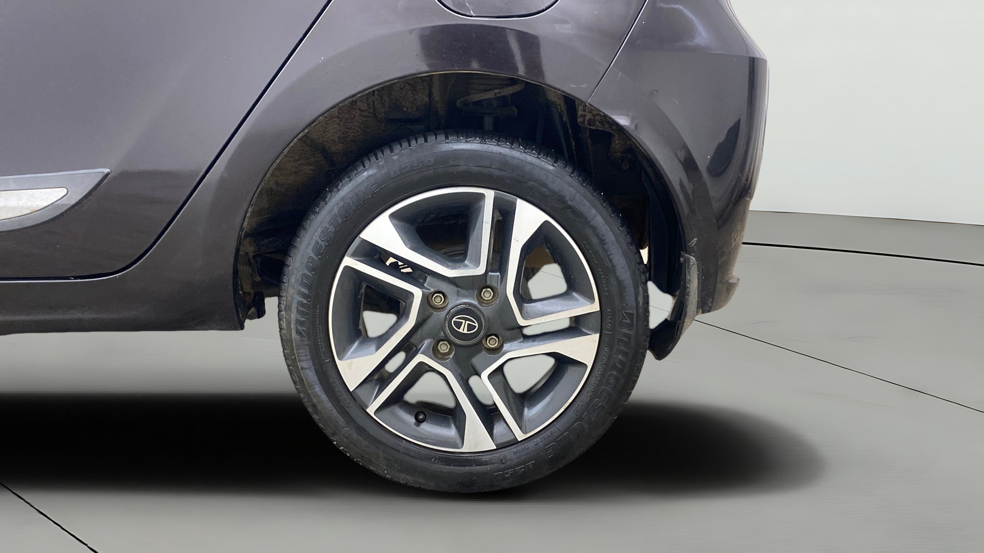 View 2022 Tata Tiago Revotorq XB Image 11 Used 2022 Tata Tiago Revotorq XB Image 11