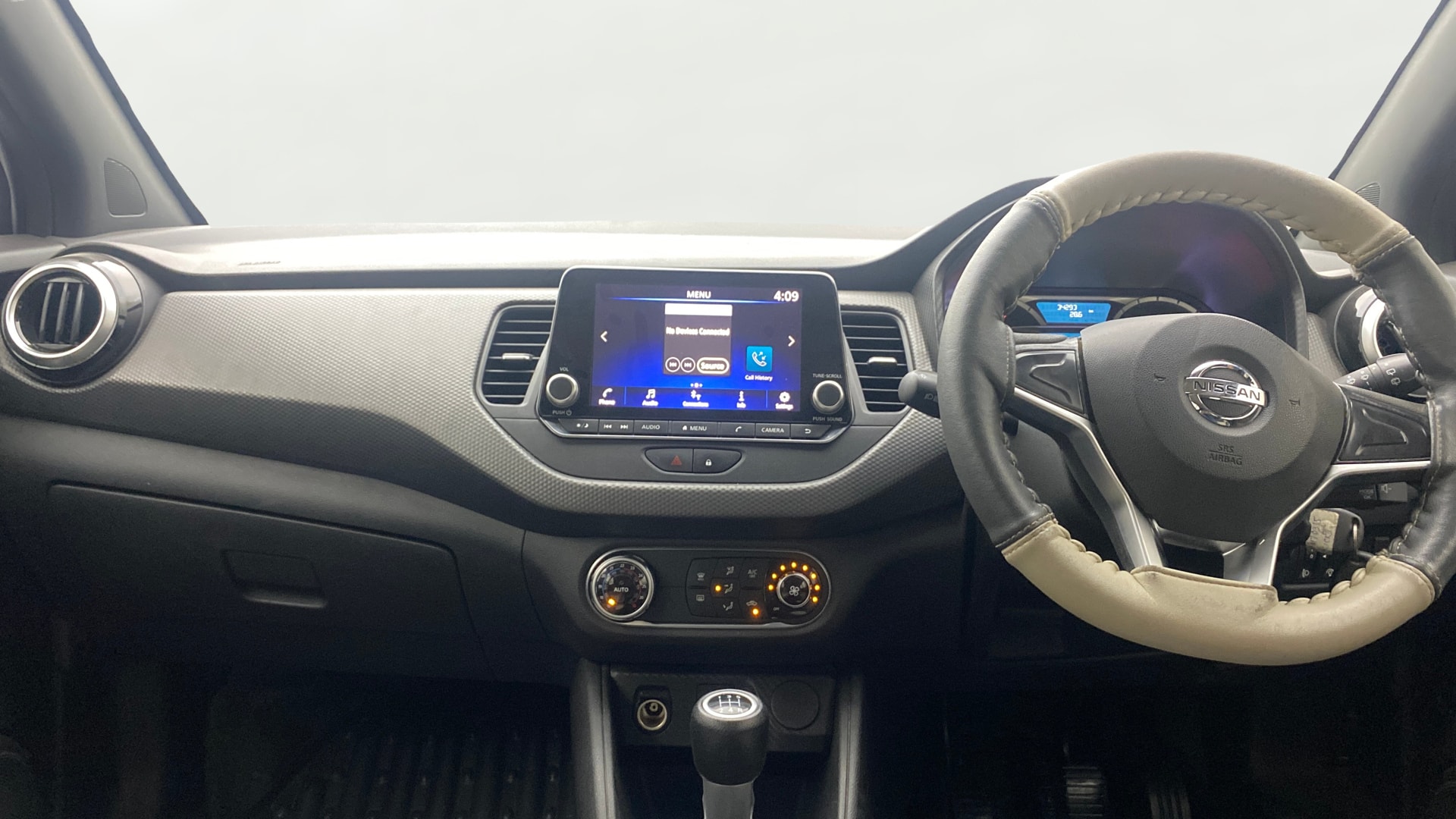 Used 2021 Nissan Kicks Used 2021 Nissan Kicks